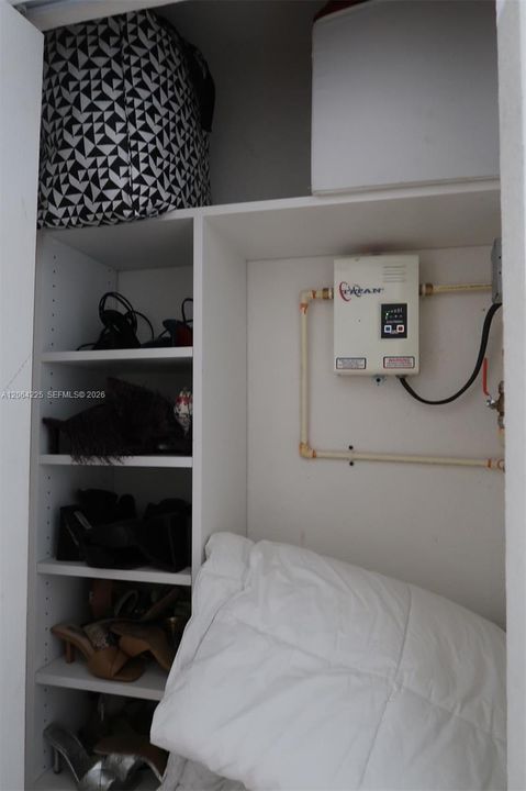 Recently Rented: $2,400 (1 beds, 1 baths, 652 Square Feet)