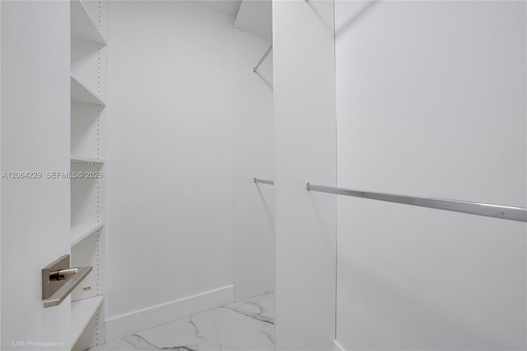 For Rent: $15,900 (4 beds, 4 baths, 2232 Square Feet)