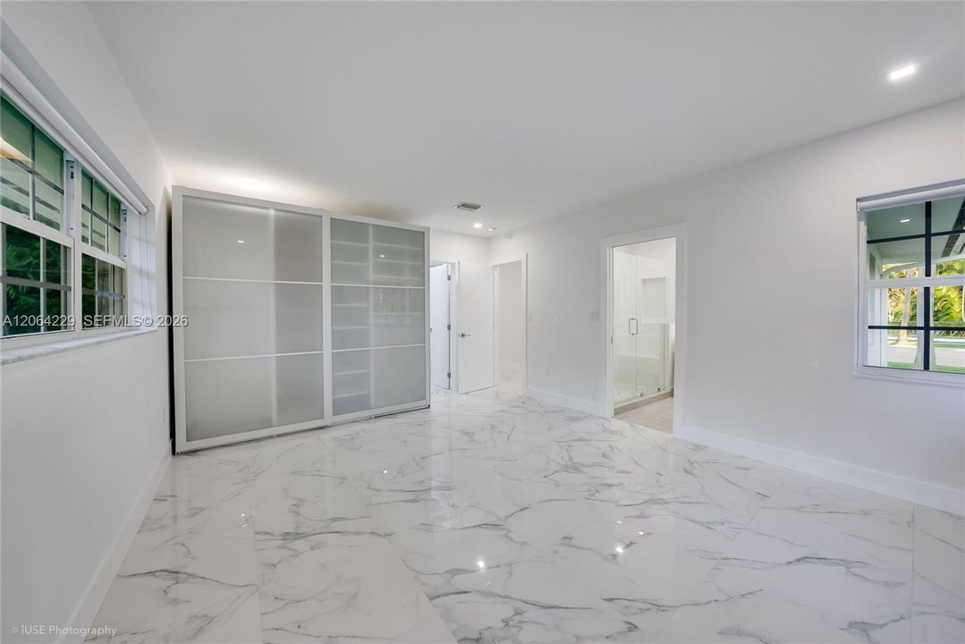 For Rent: $15,900 (4 beds, 4 baths, 2232 Square Feet)