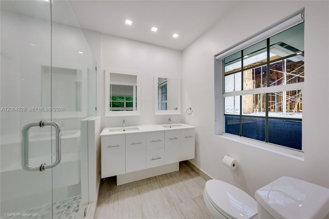 For Rent: $15,900 (4 beds, 4 baths, 2232 Square Feet)
