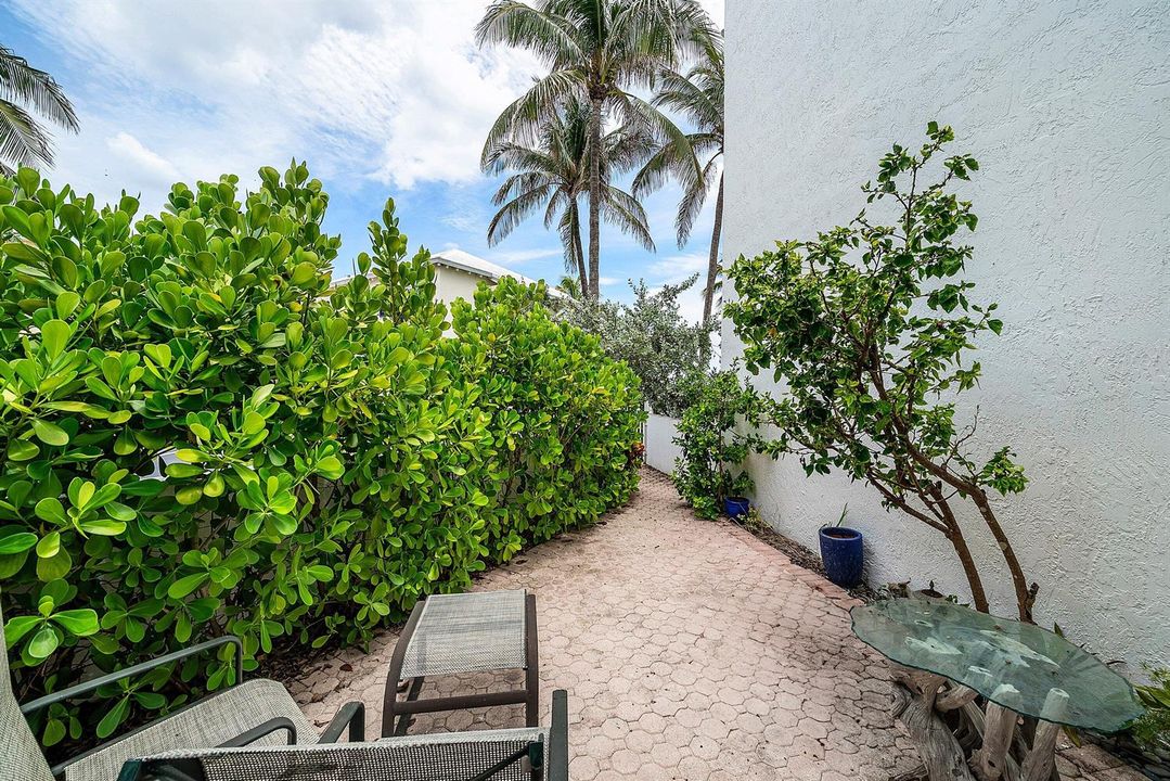 039-2115SouthOceanBoulevard-14-DelrayBea