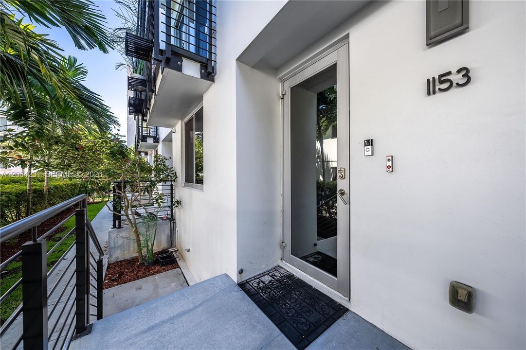 For Rent: $8,999 (4 beds, 3 baths, 2277 Square Feet)