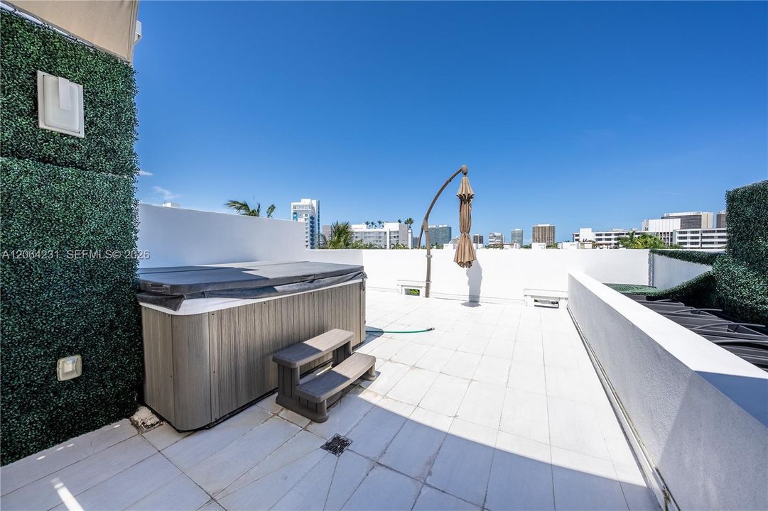 For Rent: $8,999 (4 beds, 3 baths, 2277 Square Feet)