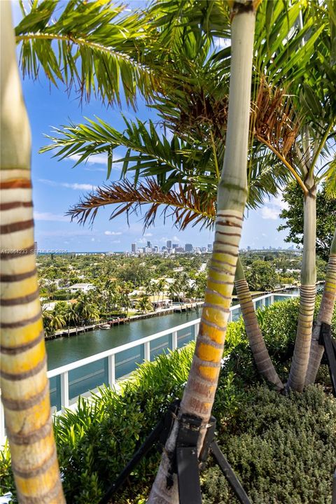 For Rent: $8,500 (2 beds, 2 baths, 1329 Square Feet)