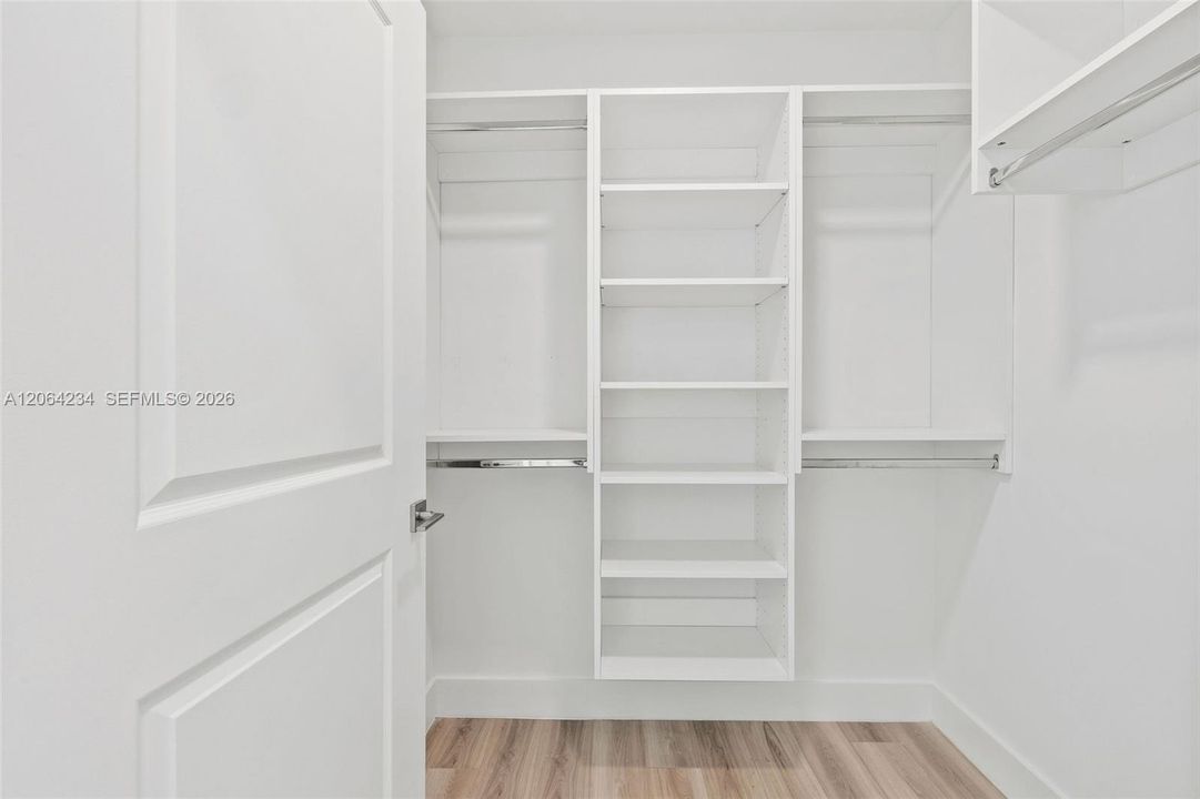 Recently Rented: $5,065 (2 beds, 2 baths, 1297 Square Feet)