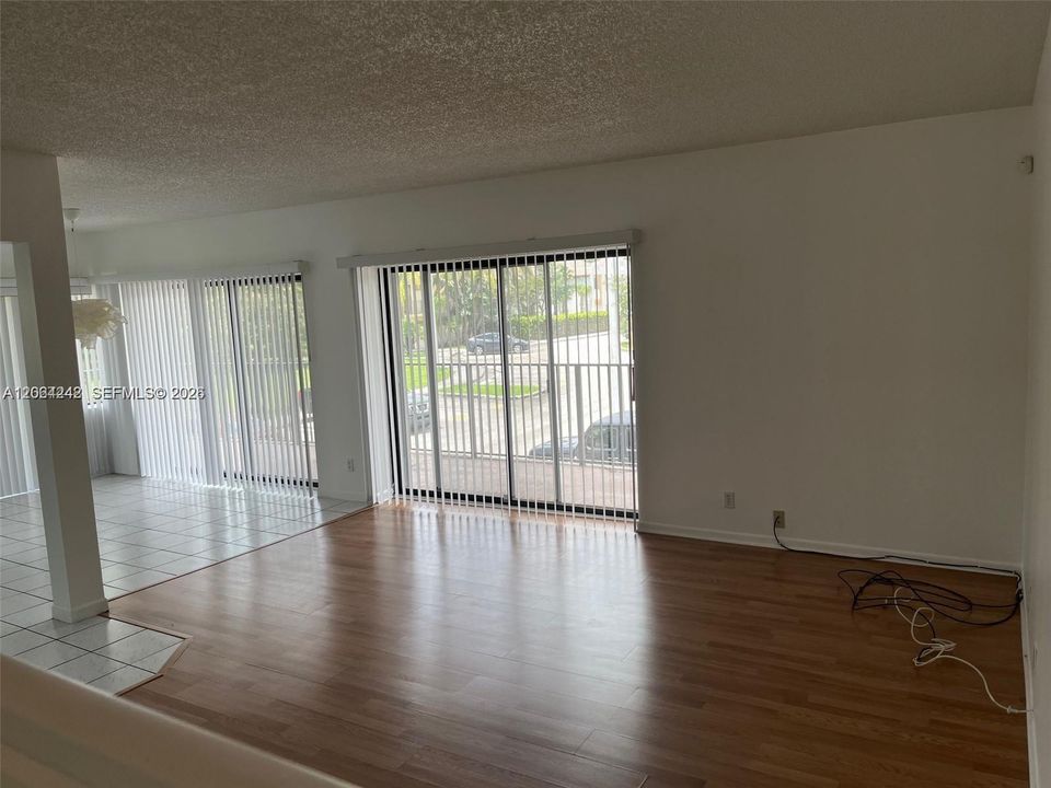 En Venta: $229,900 (2 camas, 2 baños, 1100 Pies cuadrados)