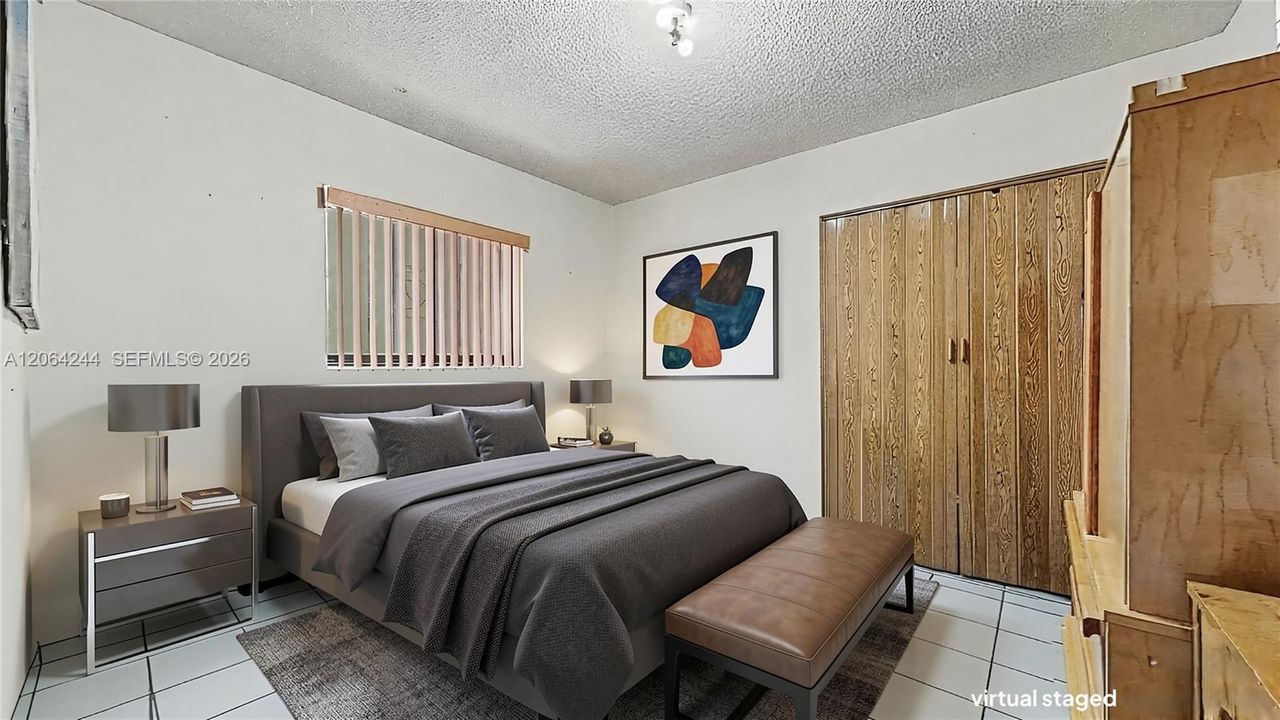 Active With Contract: $495,000 (3 beds, 2 baths, 1286 Square Feet)