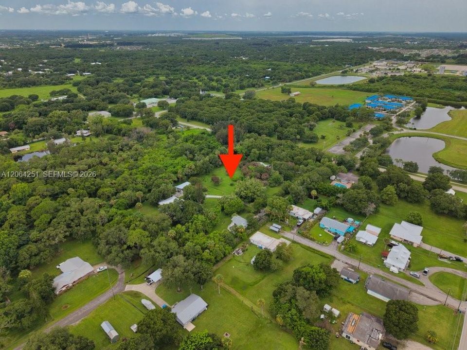 En Venta: $550,000 (1.00 acres)