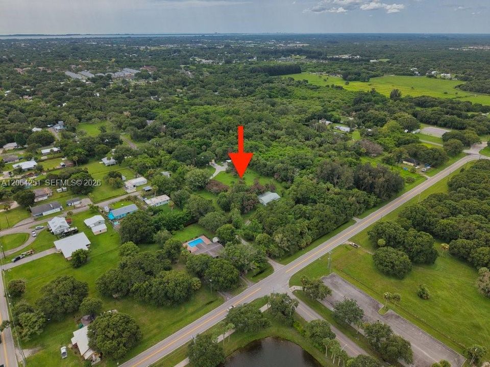 En Venta: $550,000 (1.00 acres)