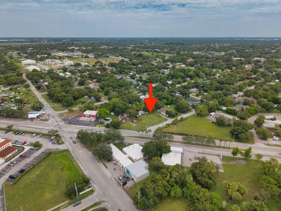 En Venta: $550,000 (1.00 acres)