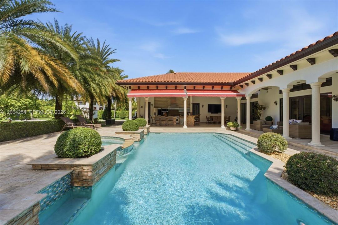 For Sale: $3,850,000 (5 beds, 4 baths, 4389 Square Feet)