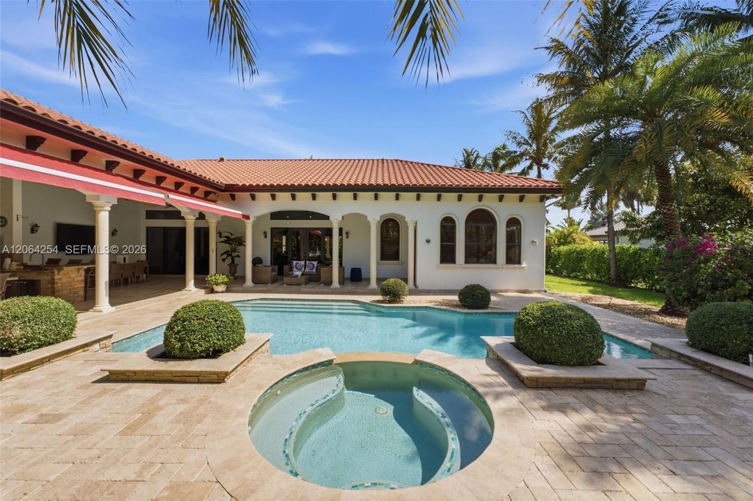 For Sale: $3,850,000 (5 beds, 4 baths, 4389 Square Feet)
