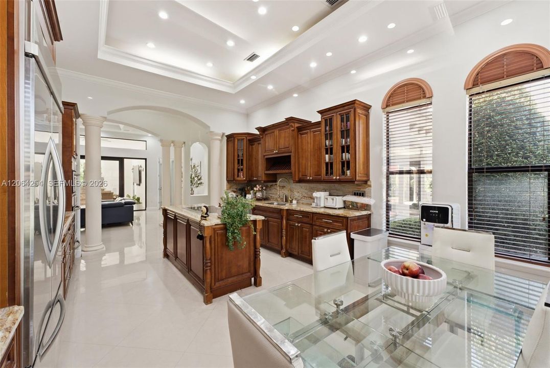 For Sale: $3,850,000 (5 beds, 4 baths, 4389 Square Feet)