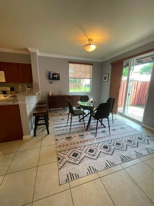En Renta: $2,650 (3 camas, 2 baños, 1523 Pies cuadrados)