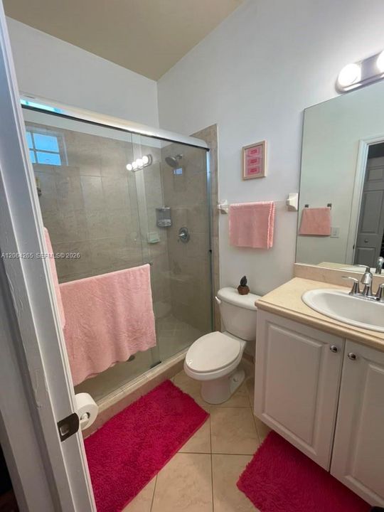 En Renta: $2,650 (3 camas, 2 baños, 1523 Pies cuadrados)