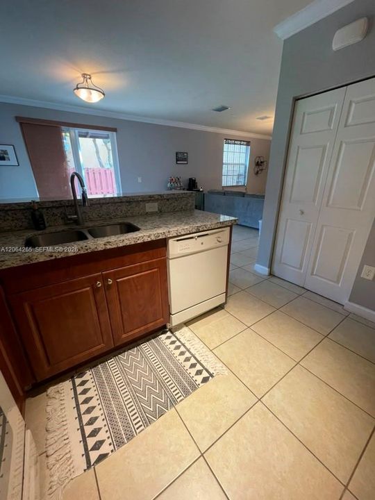 En Renta: $2,650 (3 camas, 2 baños, 1523 Pies cuadrados)