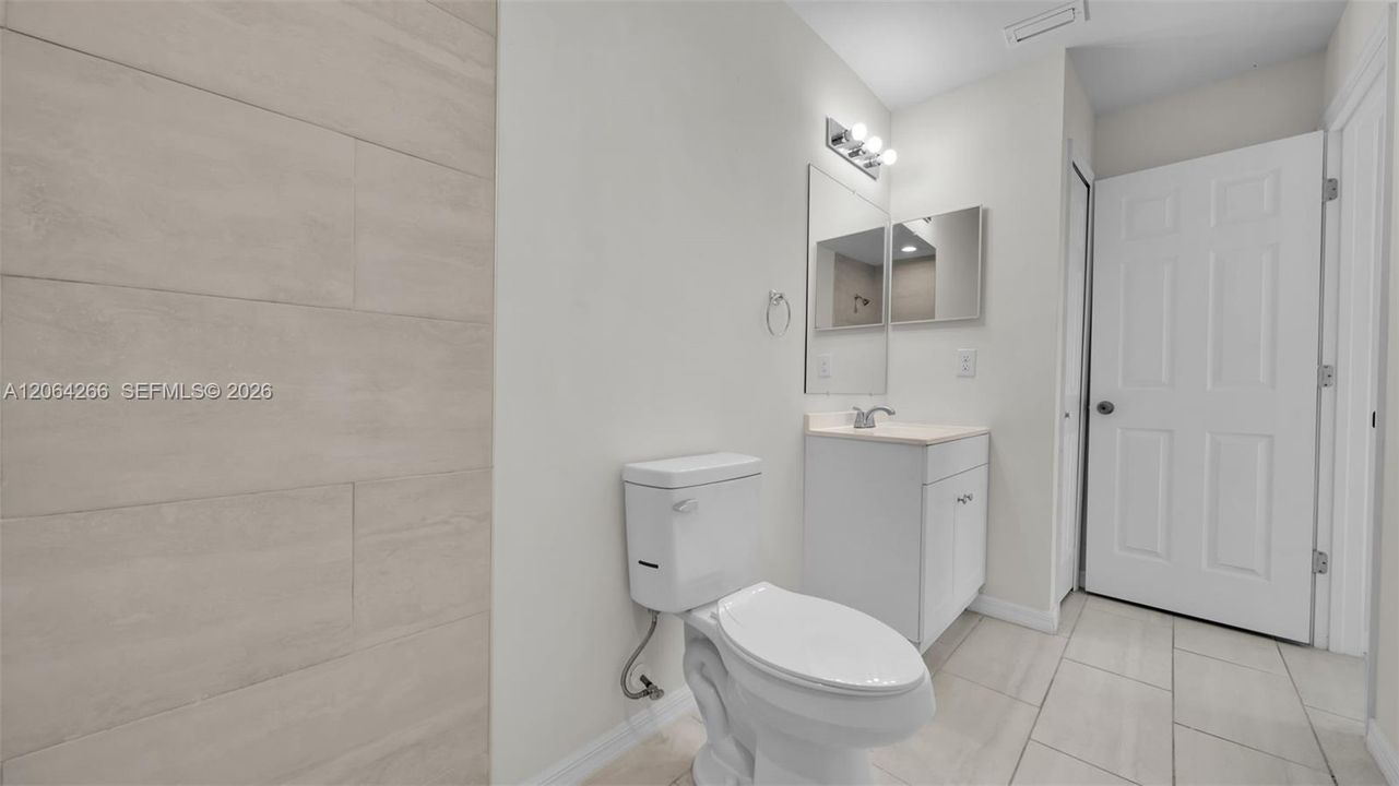 В аренду: $1,800 (3 спален, 2 ванн, 0 Квадратных фут)