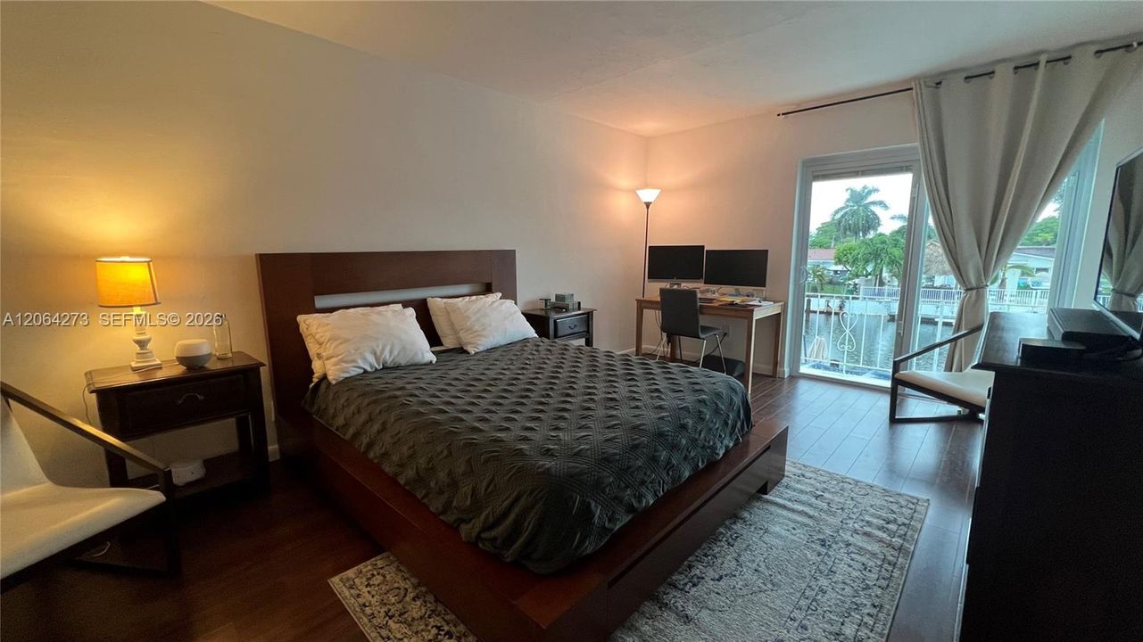 Active With Contract: $4,200 (2 beds, 2 baths, 1444 Square Feet)