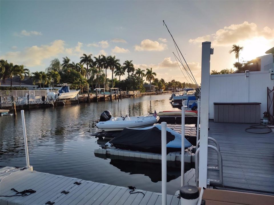 Active With Contract: $4,200 (2 beds, 2 baths, 1444 Square Feet)