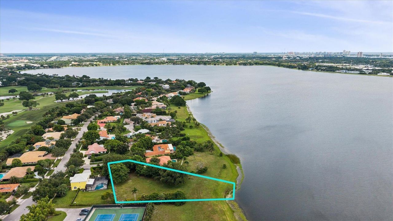 12-Bowes-10 Sunningdale Cir-12