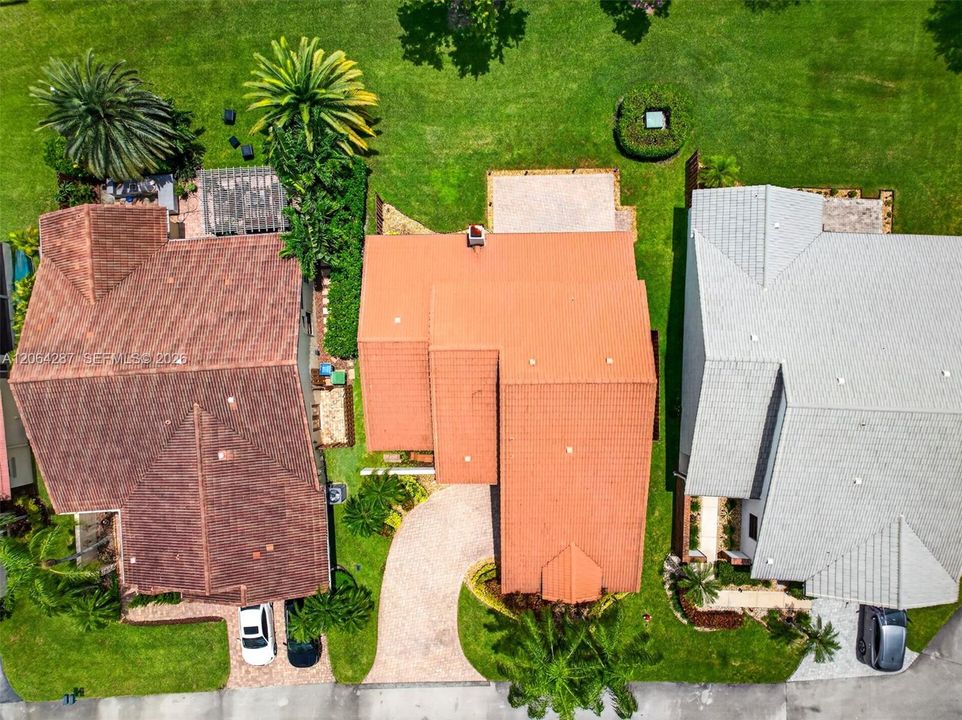 For Sale: $749,000 (3 beds, 2 baths, 2276 Square Feet)