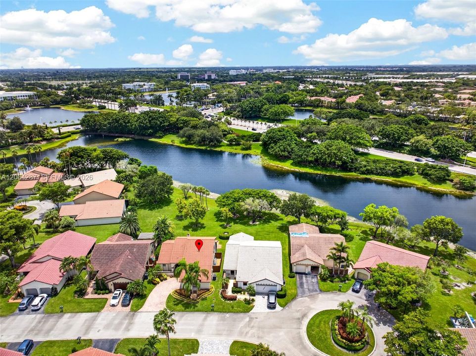 For Sale: $749,000 (3 beds, 2 baths, 2276 Square Feet)