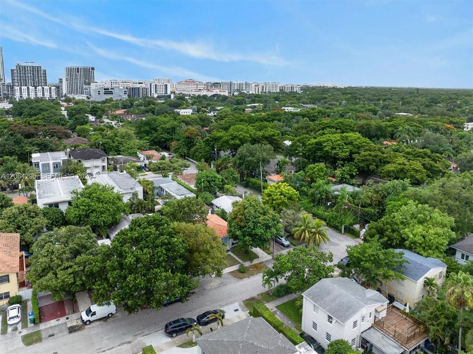 Minutes from Miracle Mile's renowned restaurants and boutiques.