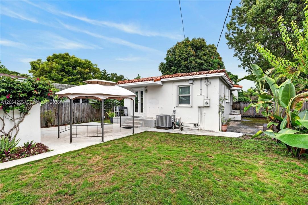 Versatile detached air-conditioned studio, office, or garage.