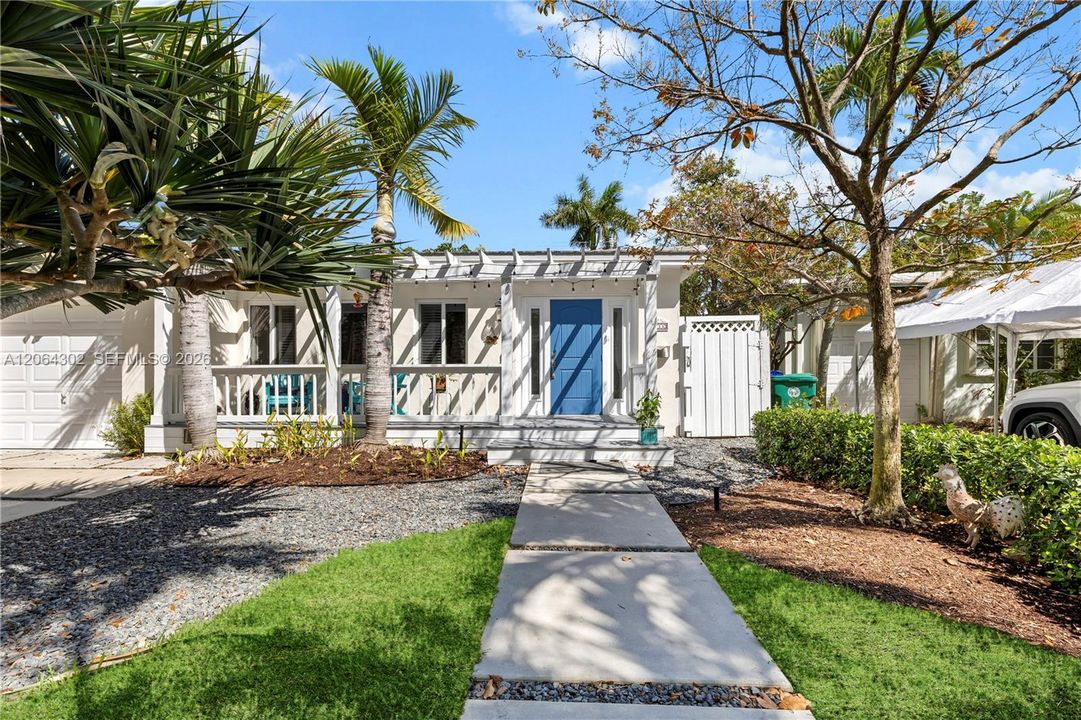 For Sale: $1,549,000 (3 beds, 2 baths, 1514 Square Feet)