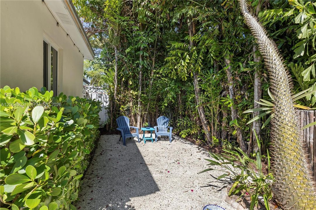 For Sale: $1,549,000 (3 beds, 2 baths, 1514 Square Feet)