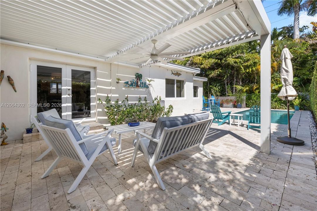 For Sale: $1,549,000 (3 beds, 2 baths, 1514 Square Feet)