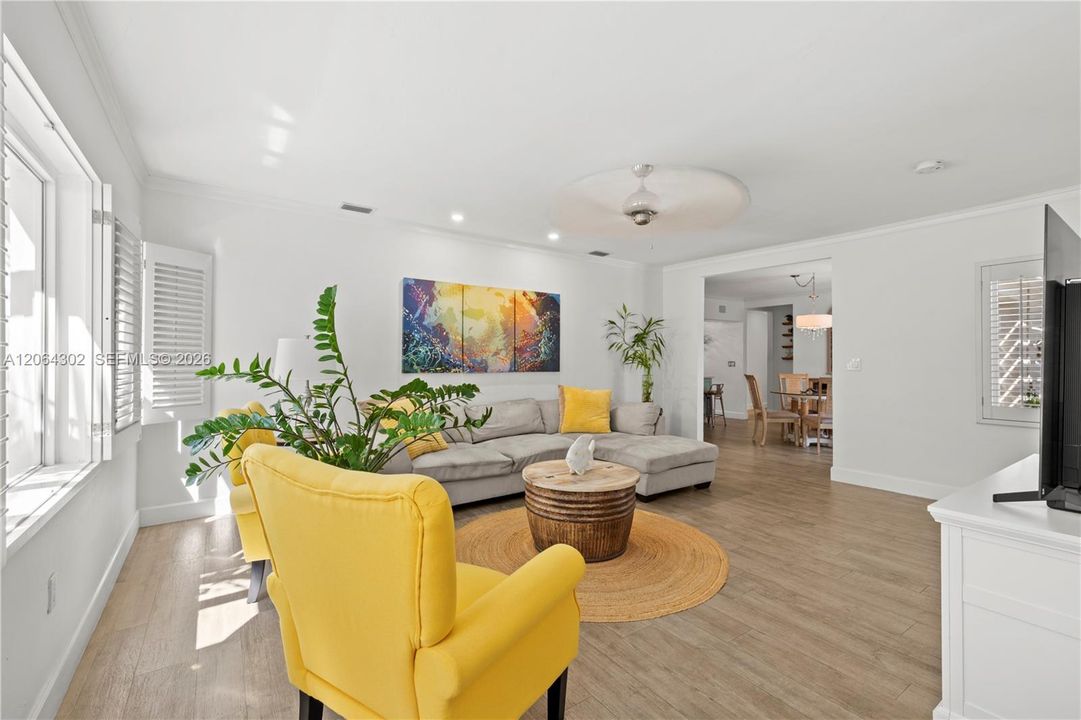 For Sale: $1,549,000 (3 beds, 2 baths, 1514 Square Feet)