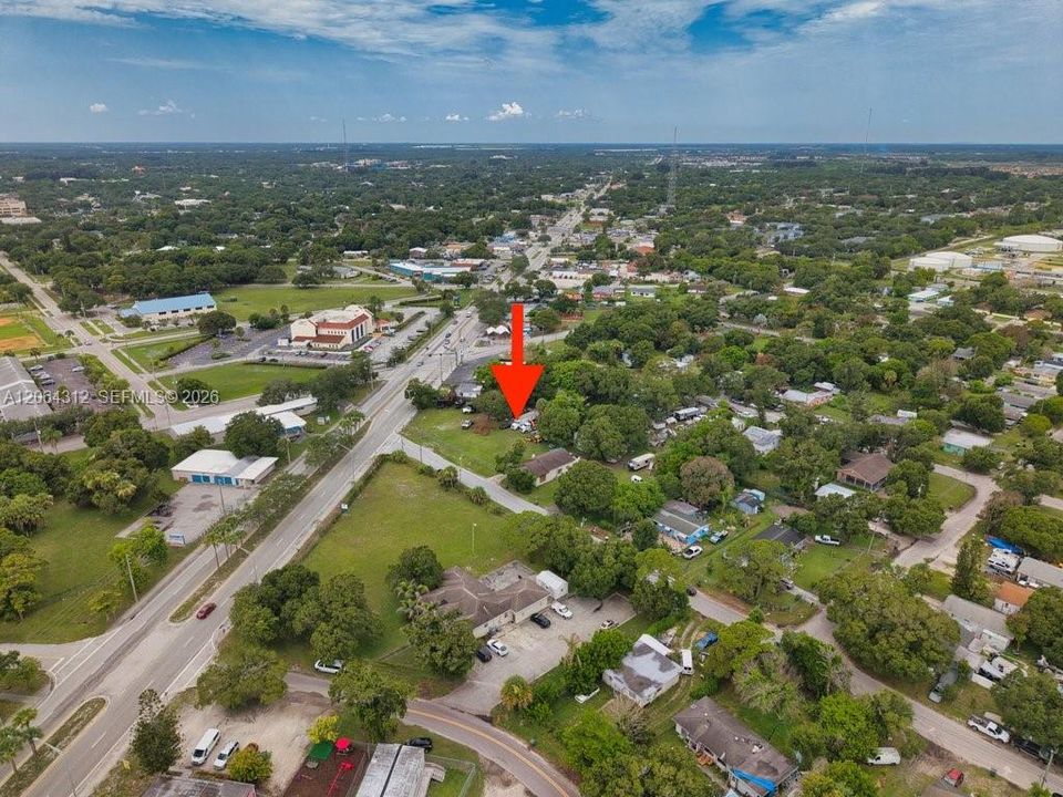 En Venta: $550,000 (1.00 acres)