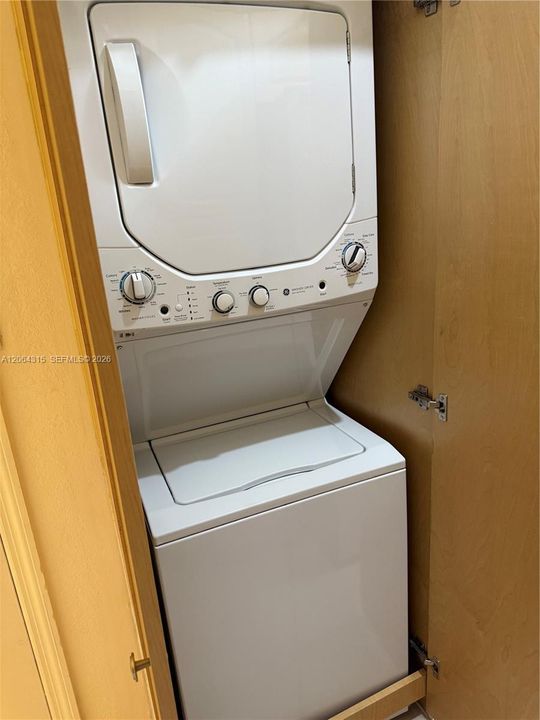 Под контрактом: $1,950 (1 спален, 1 ванн, 580 Квадратных фут)