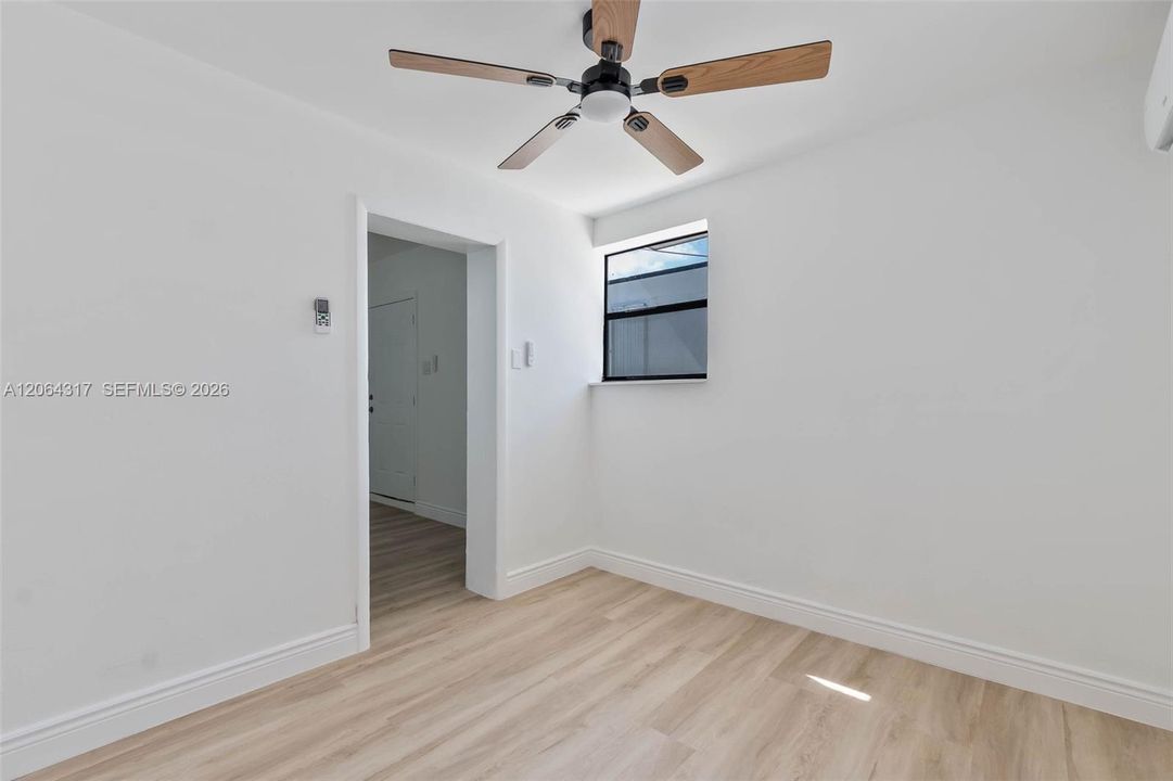 For Sale: $747,500 (3 beds, 2 baths, 1182 Square Feet)