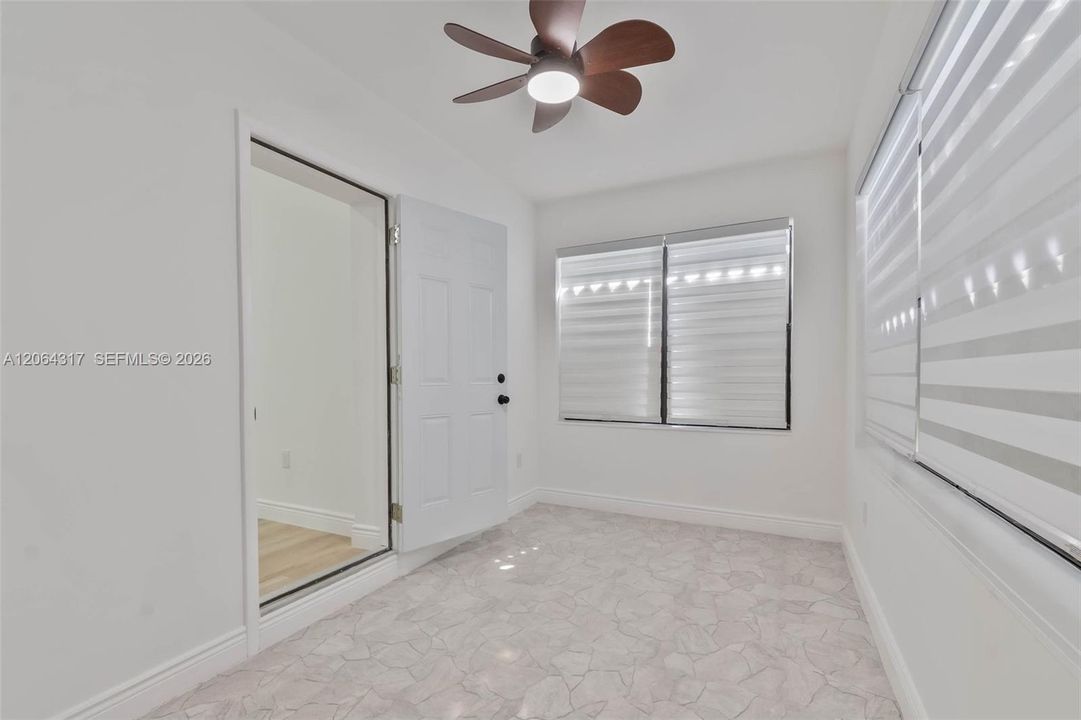 For Sale: $747,500 (3 beds, 2 baths, 1182 Square Feet)
