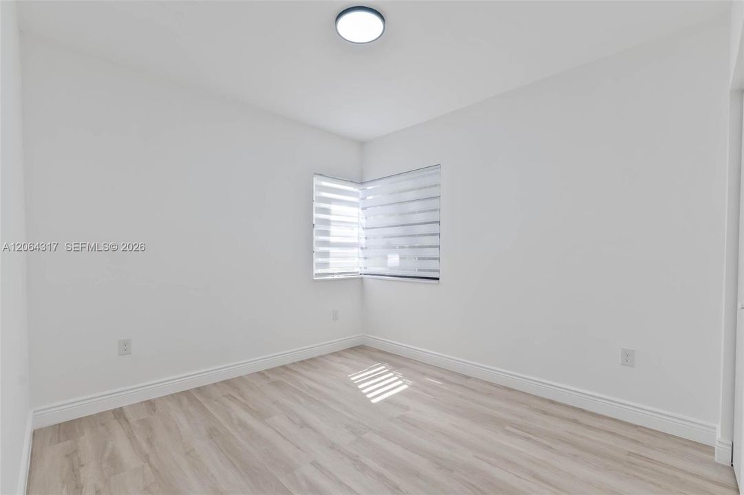 For Sale: $747,500 (3 beds, 2 baths, 1182 Square Feet)