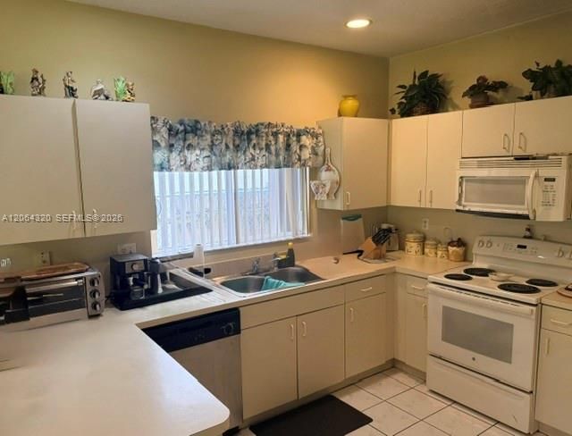 For Sale: $549,000 (3 beds, 2 baths, 1696 Square Feet)
