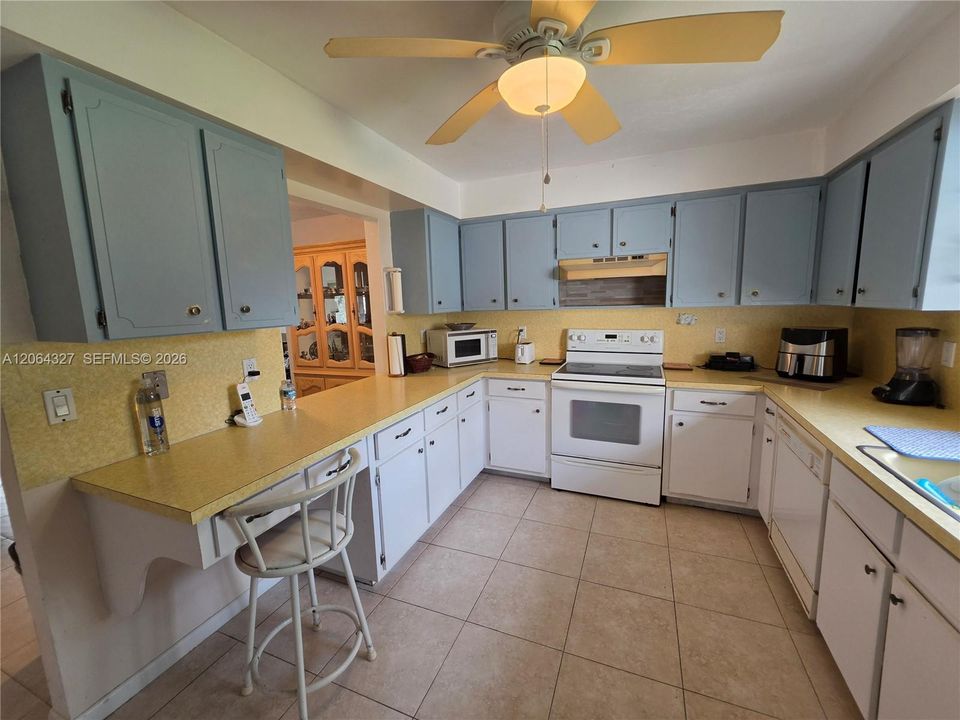 For Sale: $399,000 (4 beds, 4 baths, 0 Square Feet)