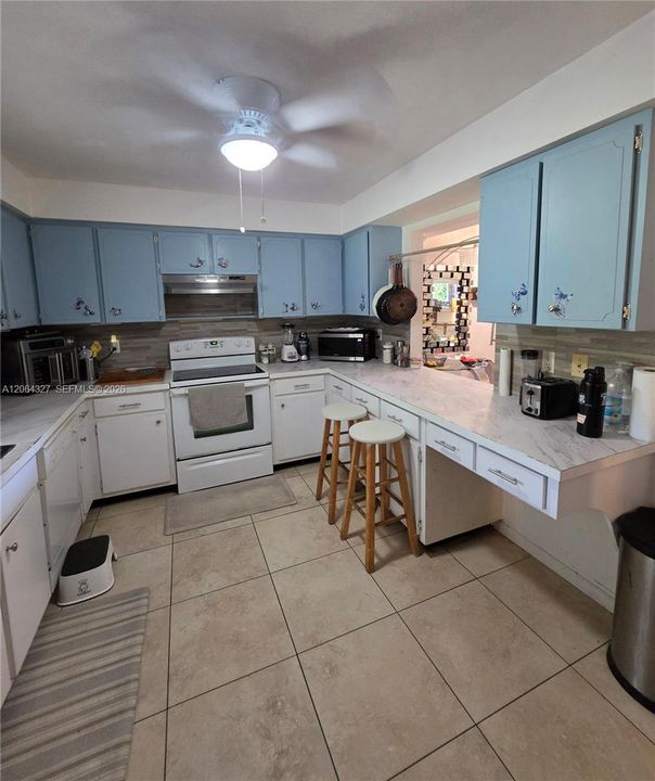 For Sale: $399,000 (4 beds, 4 baths, 0 Square Feet)
