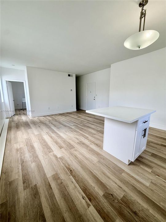 En Venta: $264,000 (1 camas, 1 baños, 573 Pies cuadrados)