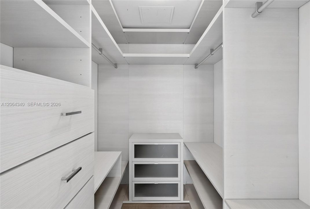 Недавно арендовано: $6,900 (2 спален, 2 ванн, 1265 Квадратных фут)