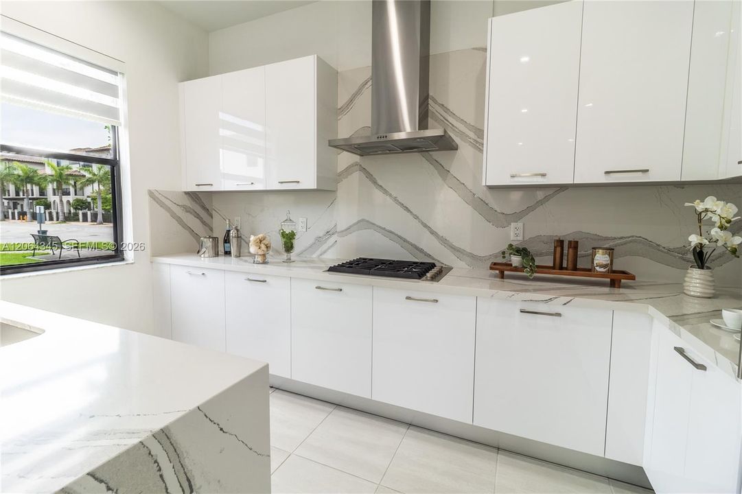 For Sale: $1,139,000 (3 beds, 3 baths, 2176 Square Feet)