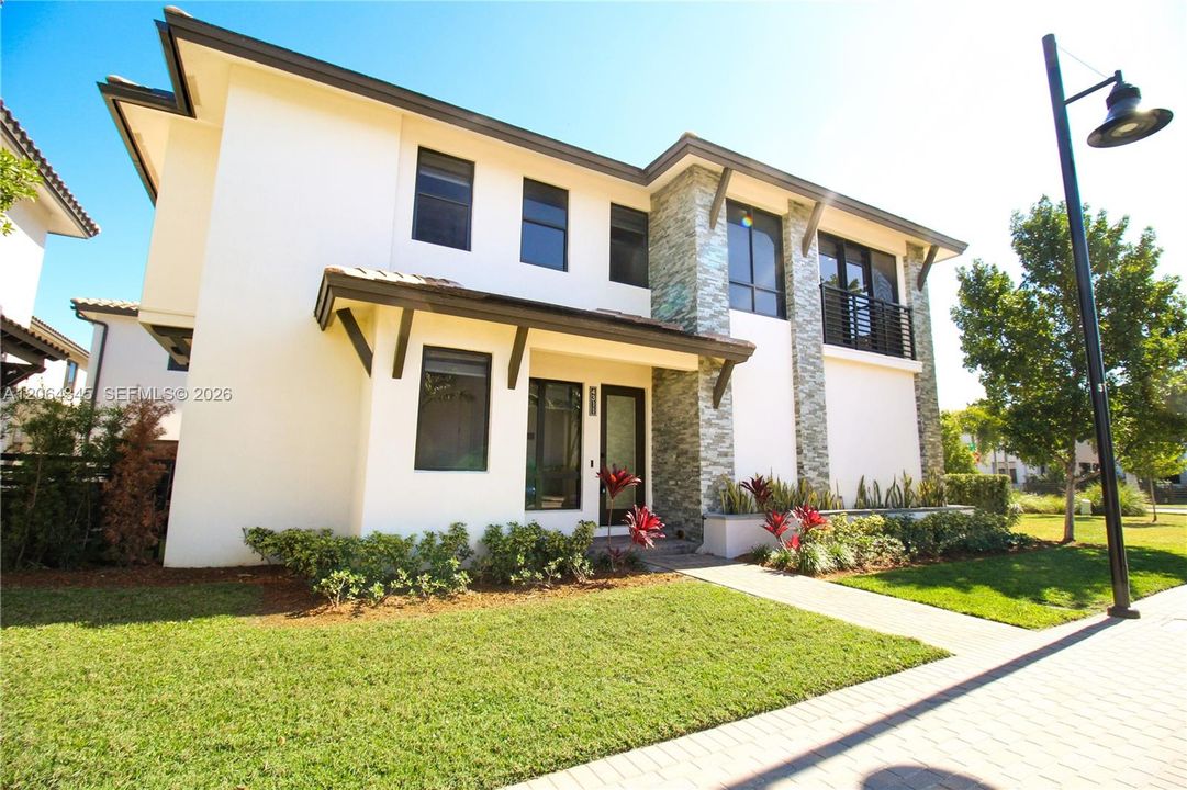 For Sale: $1,139,000 (3 beds, 3 baths, 2176 Square Feet)