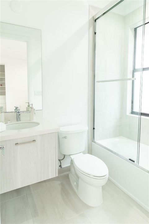 For Sale: $1,139,000 (3 beds, 3 baths, 2176 Square Feet)