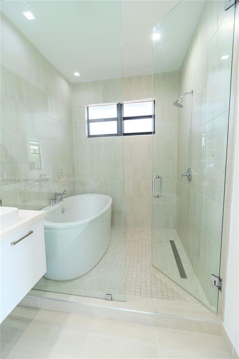 For Sale: $1,139,000 (3 beds, 3 baths, 2176 Square Feet)