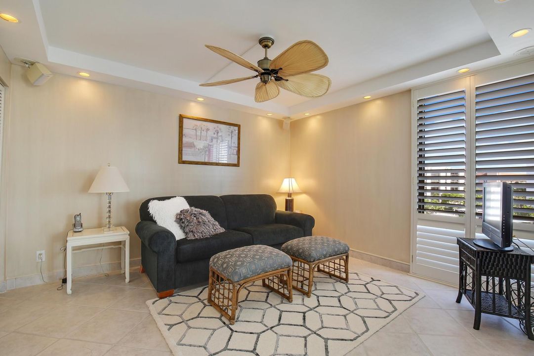 Bedroom/Den