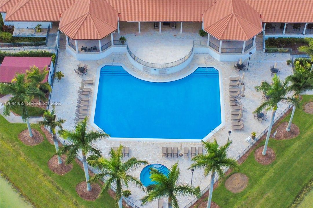 For Sale: $1,150,000 (5 beds, 4 baths, 4717 Square Feet)