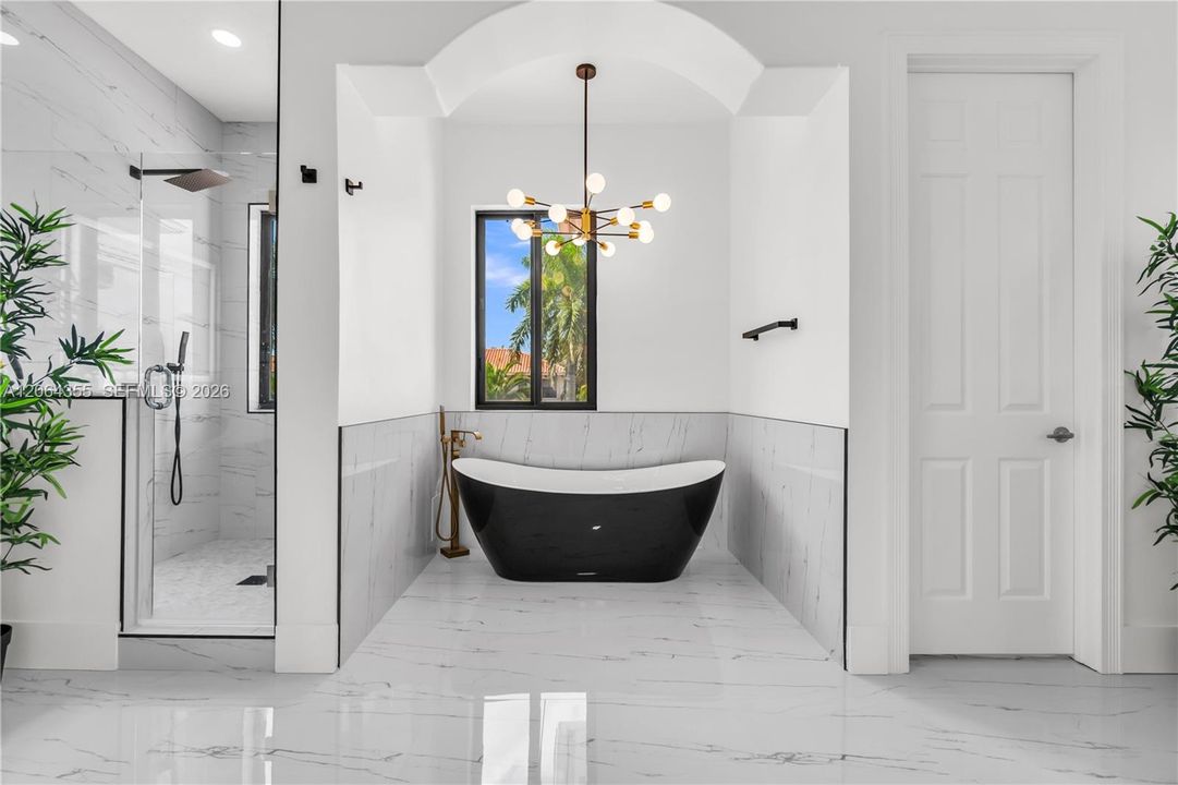 For Sale: $1,150,000 (5 beds, 4 baths, 4717 Square Feet)