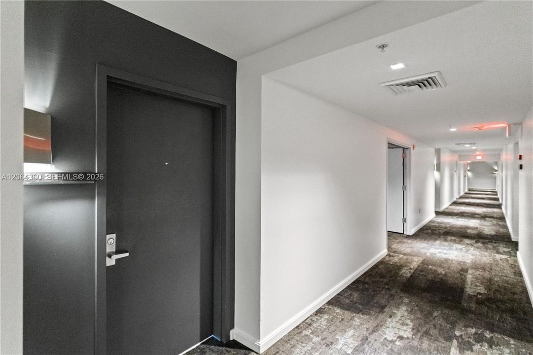 For Sale: $789,000 (2 beds, 2 baths, 1227 Square Feet)